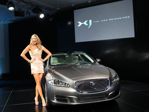 elle macpherson jaguar. 的魅力女人Elle Macpherson