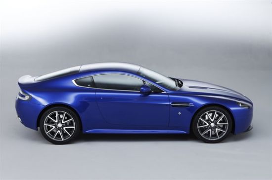 ˹-V8 Vantage S