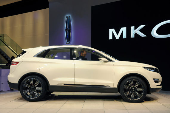 Lincoln MKC Concept 05