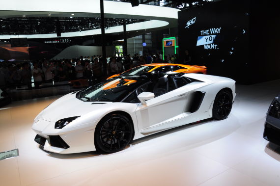 Aventador LP 700-4 Roadster