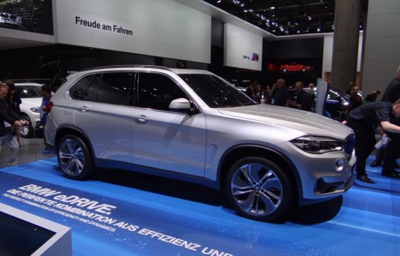 Concept X5 eDrive 4