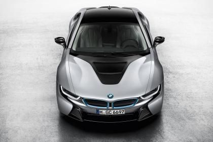 i8