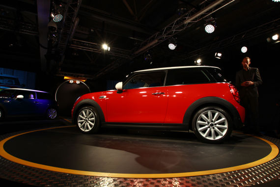 Mini hatchback 2014 07