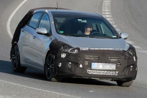 2015_hyundai_i30_SR_turbo_spy_5