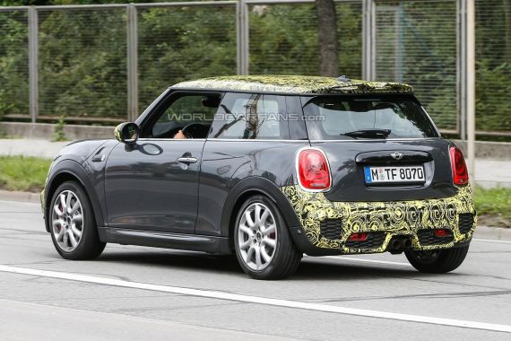 MINI Cooper JCW Spy 03