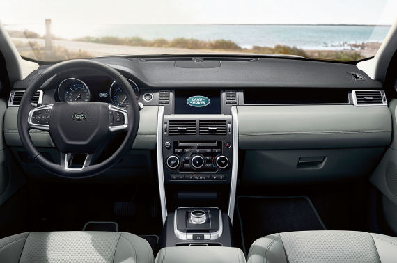Land Rover Discovery Sport 03