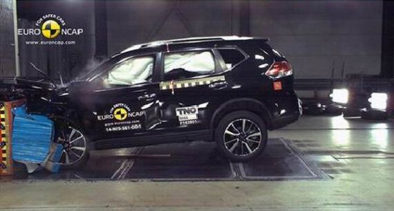 Nissan X-Trail EuroNCAP 03