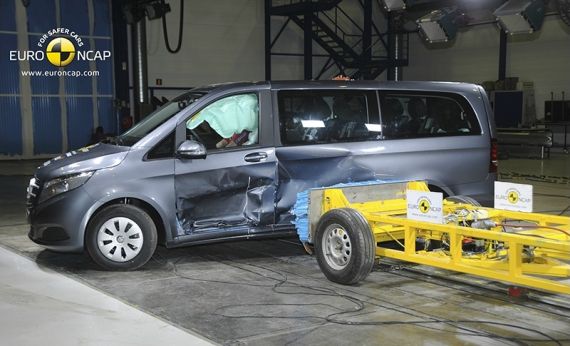 Mercedes-Benz V-Class EuroNCAP 02