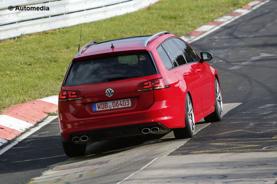 Volkswagen Golf R Variant Spy 06