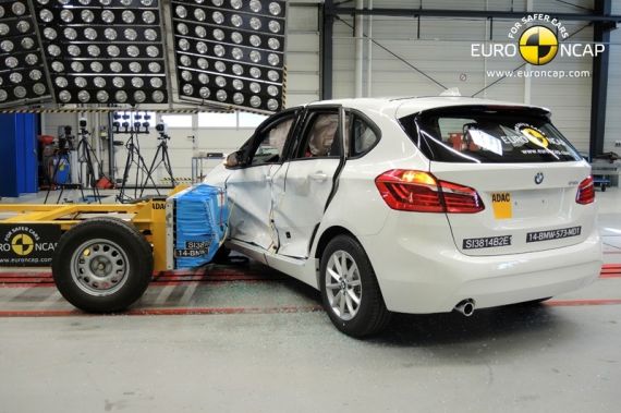 BMW 2 Series Active Tourer EuroNCAP 04