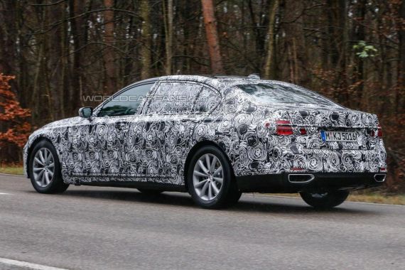 2016 BMW 7-Series Spy 04