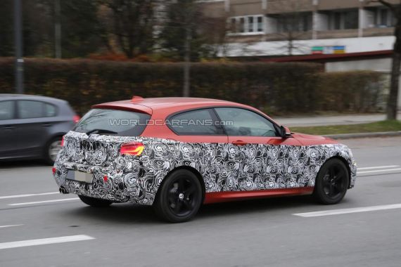 BMW 1-Series facelift spy 03