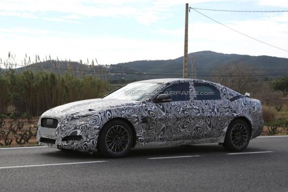 2016 Jaguar XF spy 06