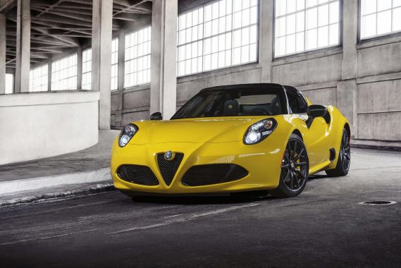 Alfa Romeo 4C Spider 04