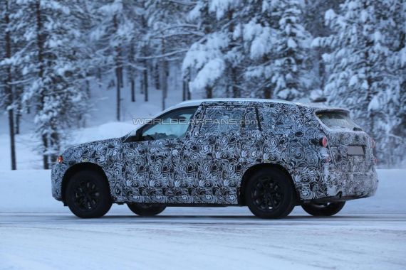 BMW X1 spy 03