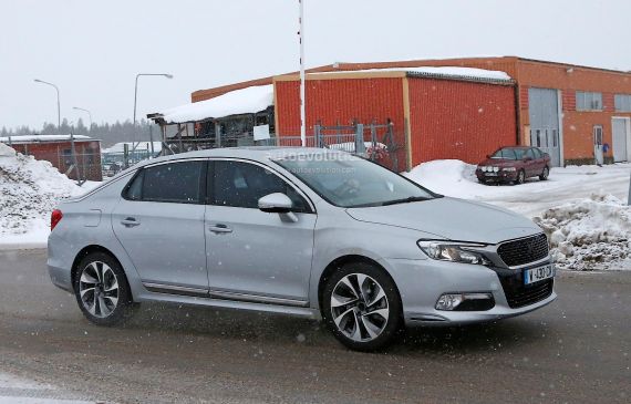 DS 5ls sedan spied 02