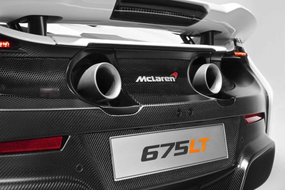 McLaren 675LT 10