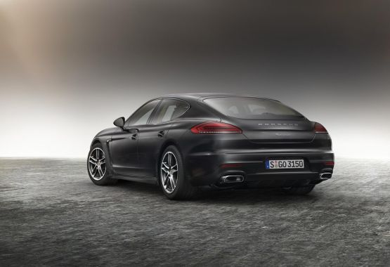 Porsche Panamera Edition 02