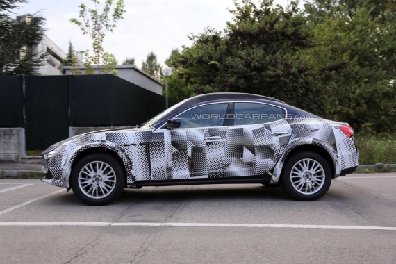 Maserati Levante spy 02