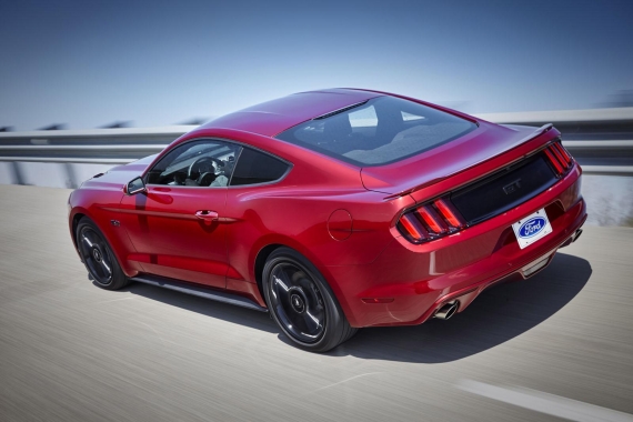 Ford Mustang 2016 02