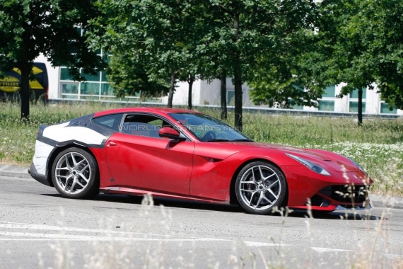 Ferrrari F12 Berlinetta M spy 03