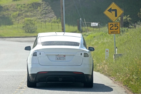 Tesla Model X spy 07