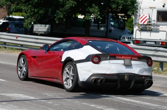 Ferrari F12 Spy 05