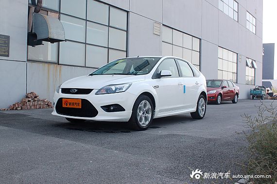 福特福克斯 最高优惠1.5万元 现车充足