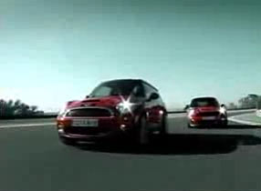 ��Ƶ����СMini˭���� Mini����׷��