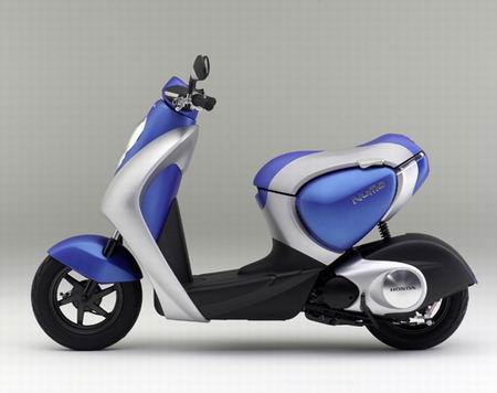 Honda最新开发小型混合动力摩托车(组图)