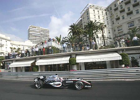 F1摩纳哥站迈凯轮车手再次夺冠