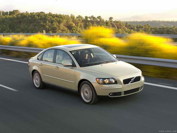 VOLVO S40