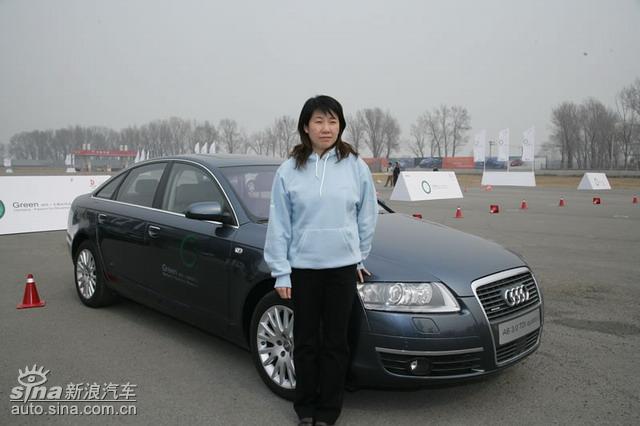 �µ���ɫ��ʻ��ݼӢѵ��Ӫ