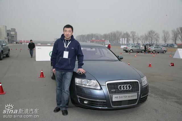 �µ���ɫ��ʻ��ݼӢѵ��Ӫ