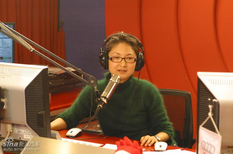 �µ���ɫ��ʻ��Ŀ��̸