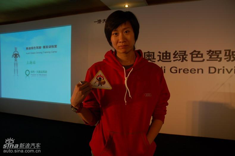 �µϡ���ɫ��ʻ��ݼӢѵ��Ӫ���Ϻ�վ����ͼƬ