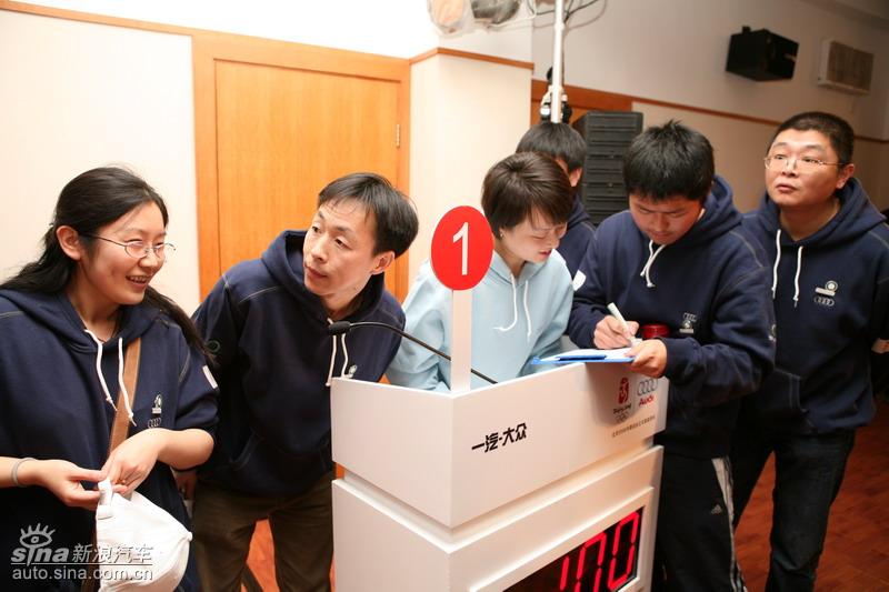 �µϡ���ɫ��ʻ-ݼӢѵ��Ӫ���Ϻ�վ����ͼƬ