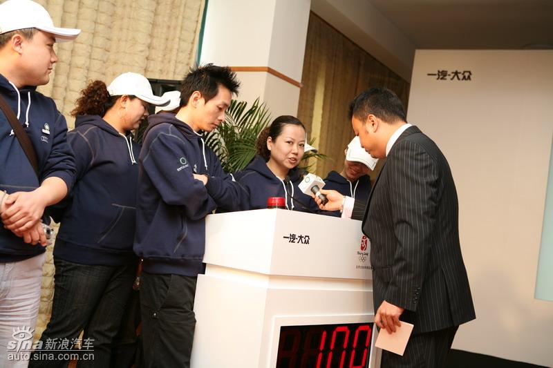 �µϡ���ɫ��ʻ-ݼӢѵ��Ӫ���Ϻ�վ����ͼƬ