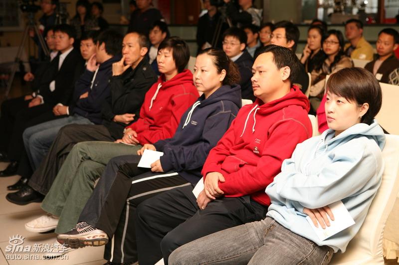 �µϡ���ɫ��ʻ-ݼӢѵ��Ӫ���Ϻ�վ����ͼƬ