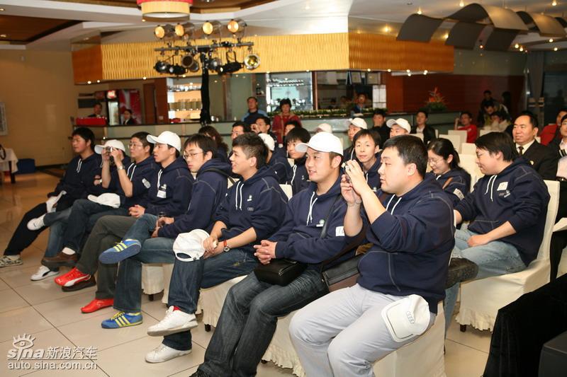 �µϡ���ɫ��ʻ-ݼӢѵ��Ӫ���Ϻ�վ����ͼƬ