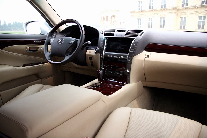 ls460l内饰图片