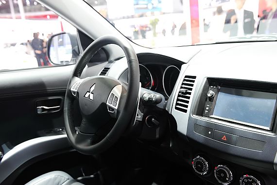 三菱歐藍德EX 三菱歐藍德EX