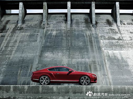 宾利欧陆GT-V8中国红涂装