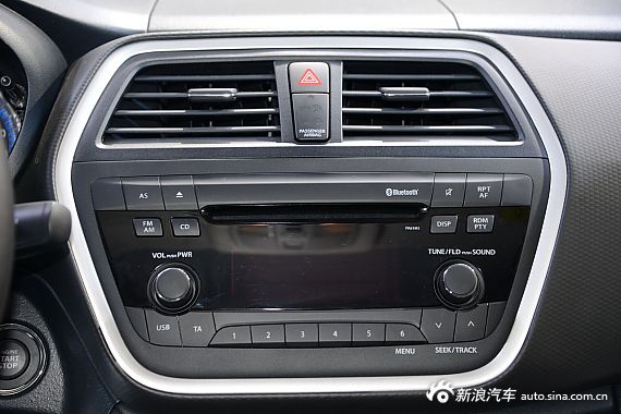 2013成都車展新車實拍:長安鈴木S-cross