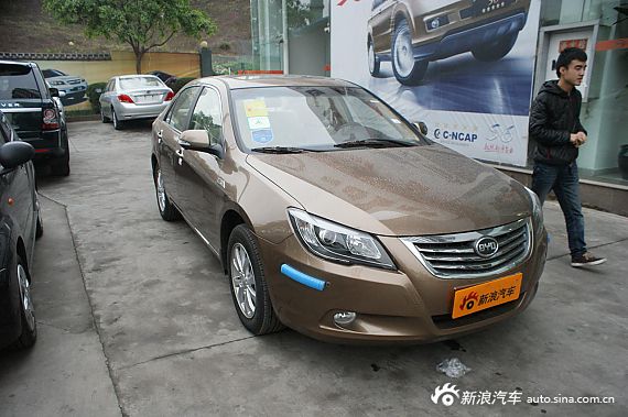 比亚迪G6豪华型购车送1000元油卡 现车充足