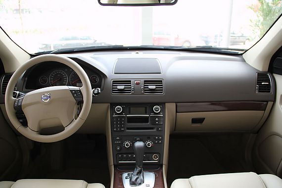 2010ֶXC90 3.2