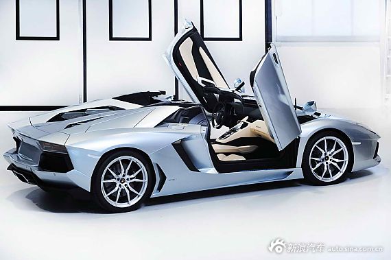 Aventador LP700 Roadster