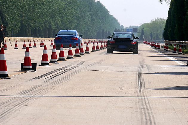 中国首届专业直线加速活动Fast4ward