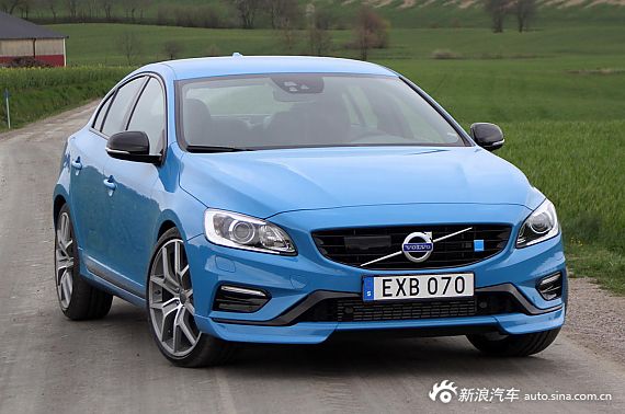 沃尔沃S60最高优惠4万元 店内少量现车