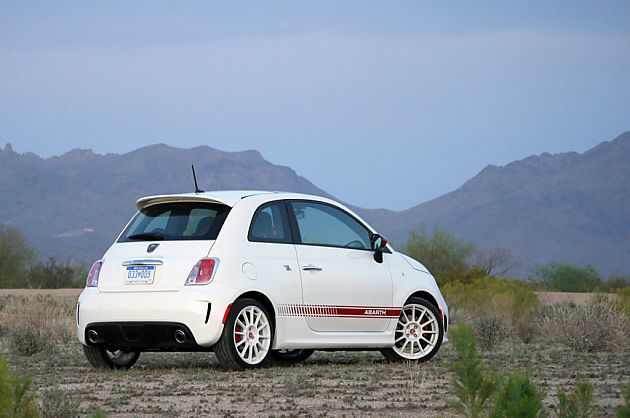 不完美的小精灵 试驾2012菲亚特500 Abarth